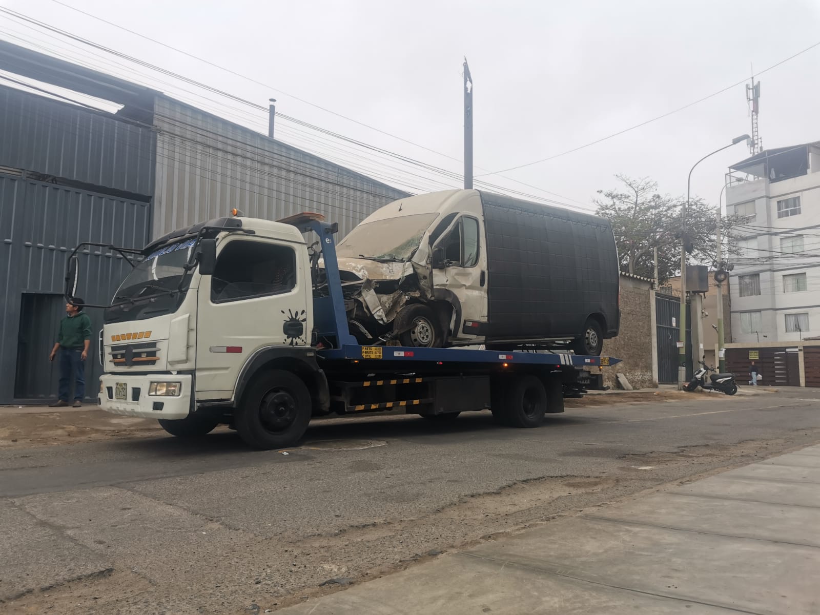 remolque de comionsitos en lima